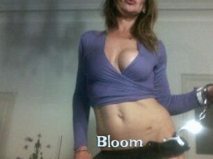 bloom Hairy old snatch
