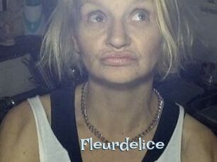 Fleurdelice Hairy old snatch