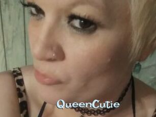 QueenCutie Hairy old snatch